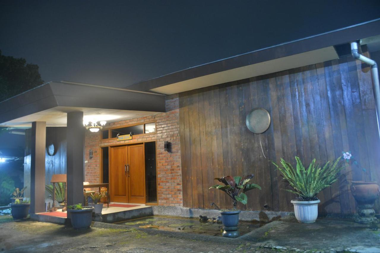Hotel Taman Teratai 3*