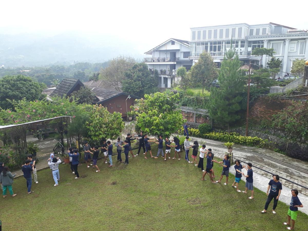 Taman Teratai Puncak