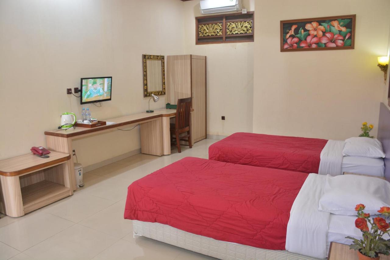 Taman Teratai 3*
